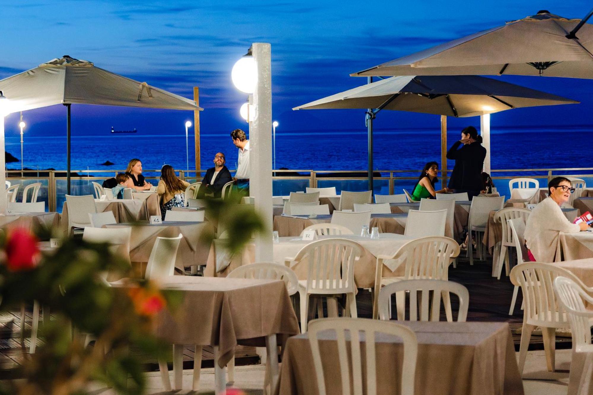 Riva Smeralda Camping Lodge ميلاتسو المظهر الخارجي الصورة