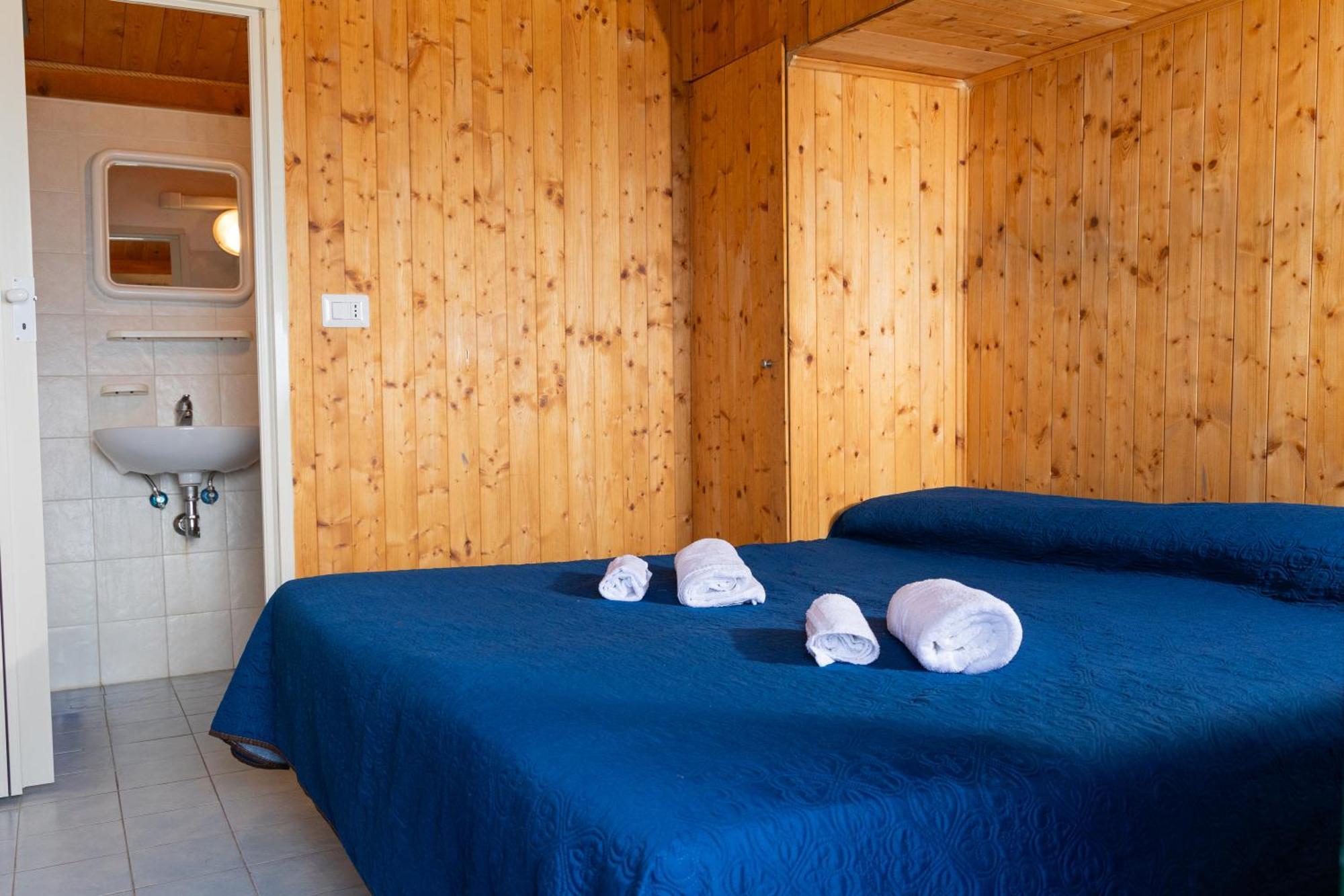 Riva Smeralda Camping Lodge ميلاتسو المظهر الخارجي الصورة