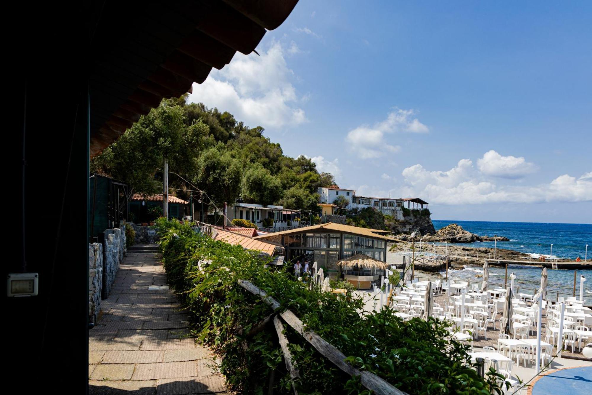 Riva Smeralda Camping Lodge ميلاتسو المظهر الخارجي الصورة