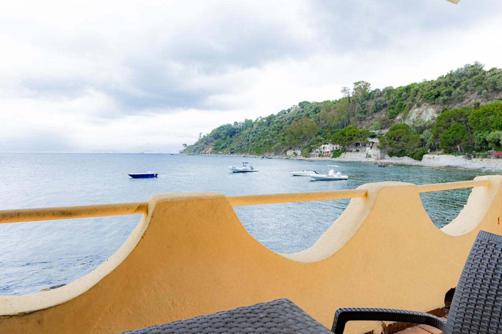 Riva Smeralda Camping Lodge ميلاتسو المظهر الخارجي الصورة
