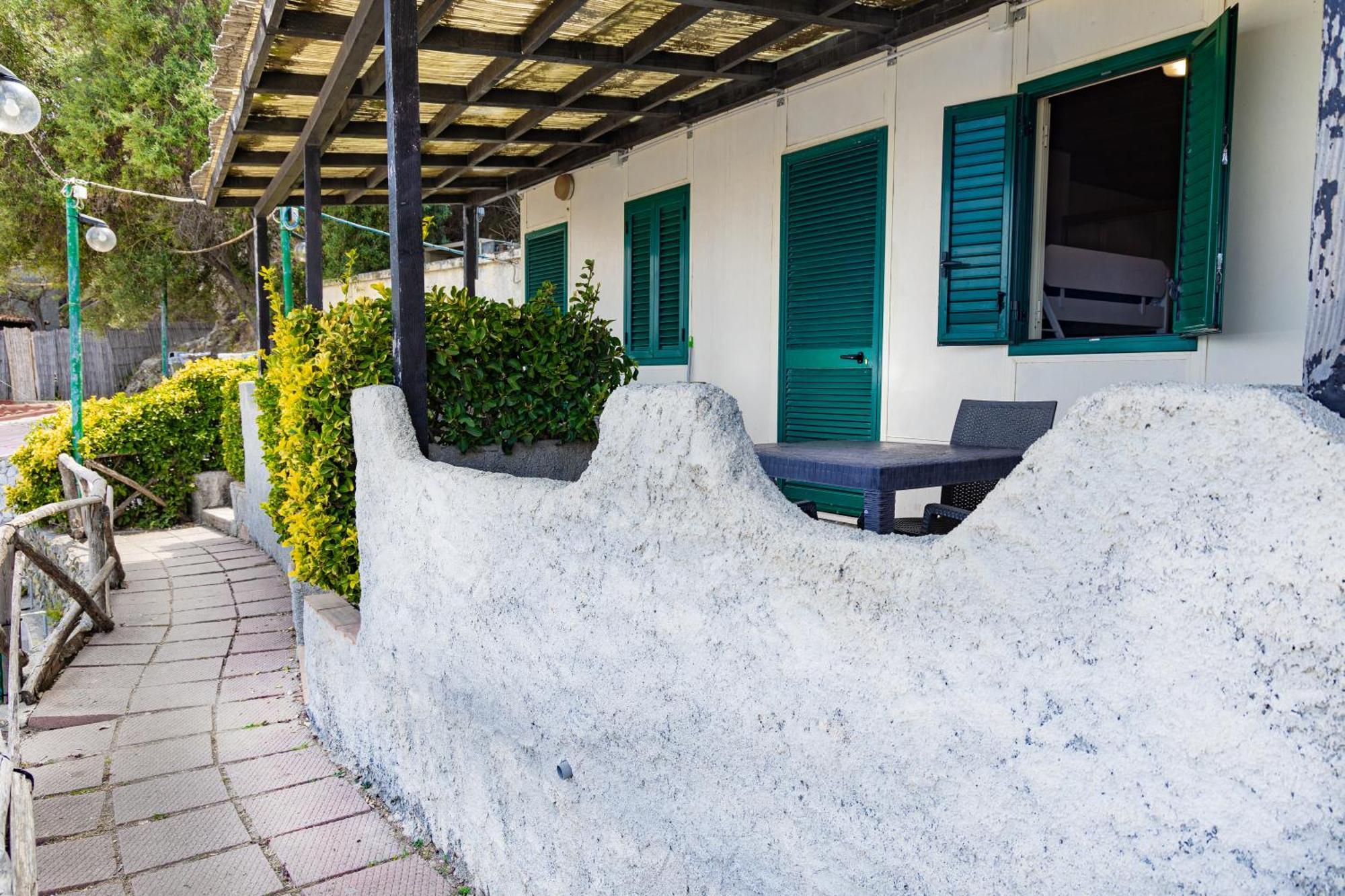 Riva Smeralda Camping Lodge ميلاتسو المظهر الخارجي الصورة